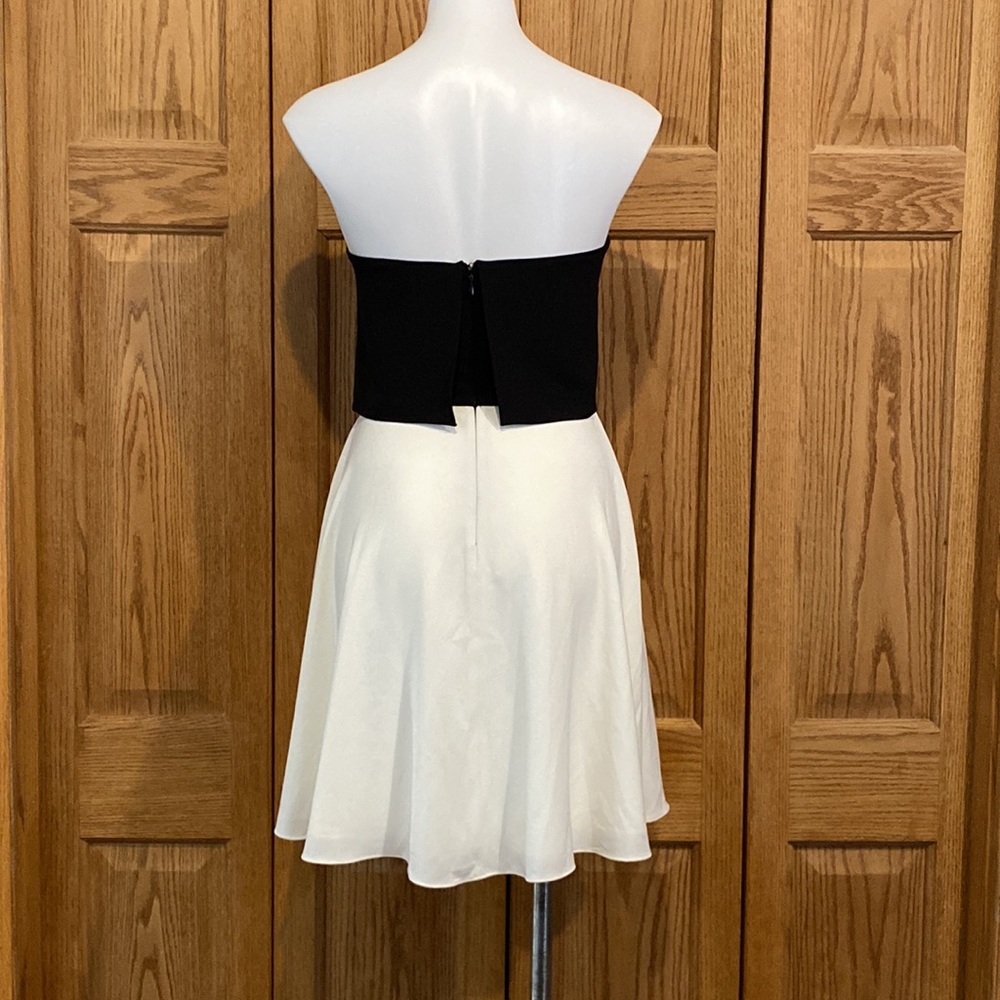 Halston Evening Dress - Picture 5 of 9